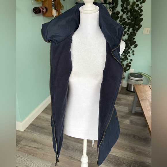 Old Navy Puffer Vest  Thick Full Zip Fleece Lined Navy Blue Pockets Size Small - Picture 6 of 9
